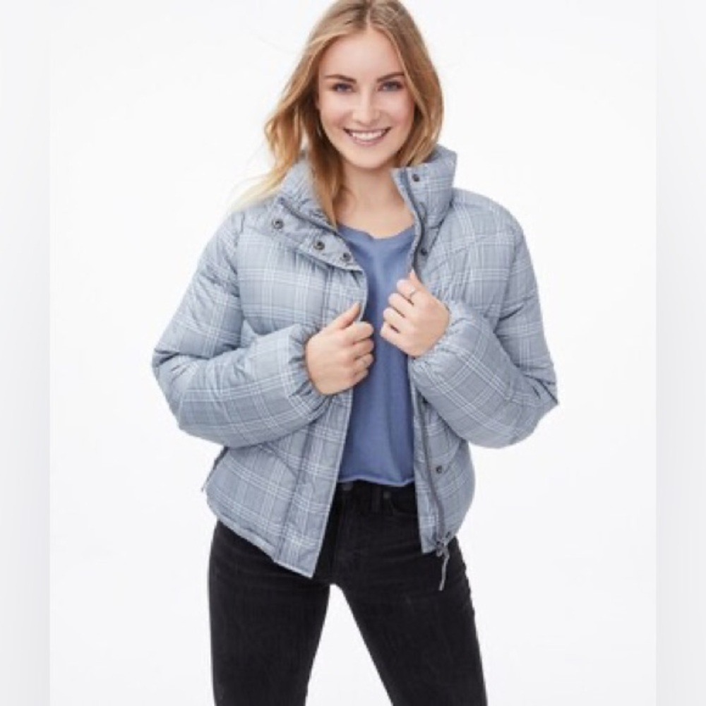 Aeropostale Gray Plaid Puffer Jacket